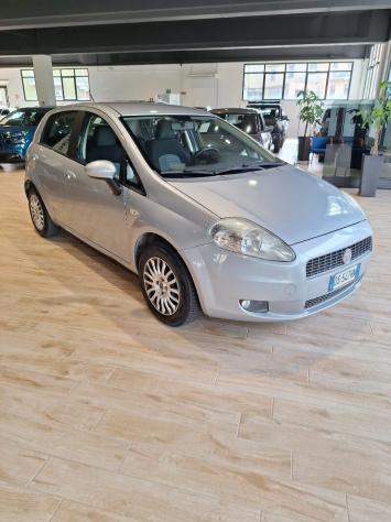 FIAT Grande Punto Grande Punto 1.4 5 porte Dynamic - Foto 2