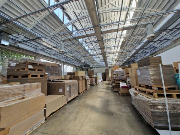 Immobile di 3650 m² con più di 5 locali in vendita a Baranzate - Foto 16