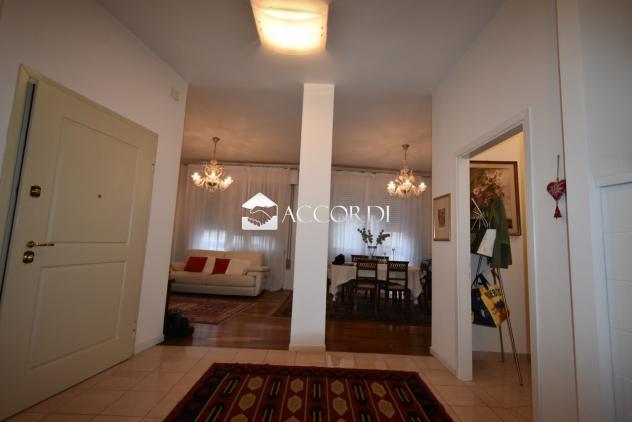 APPARTAMENTO di 3 vani e di 95 mq (CONEGLIANO) rif. MM1002 - Foto 2