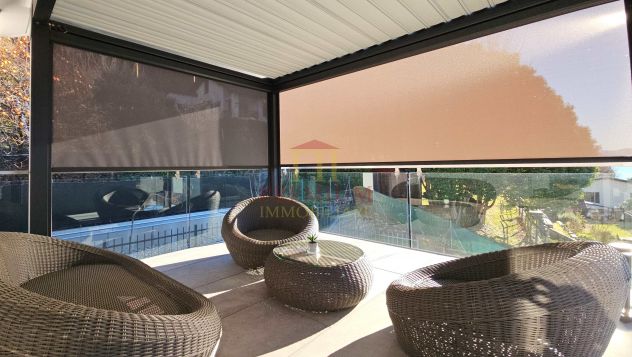 MODERNA VILLA DI LUSSO CON PISCINA E ROOFTOP PANORAMICO - Foto 3