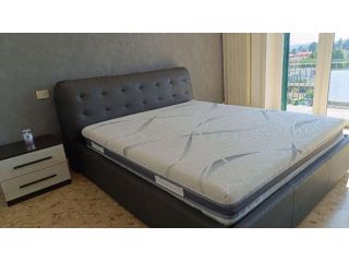 Trilocale arredato con lunga balconata e cantina