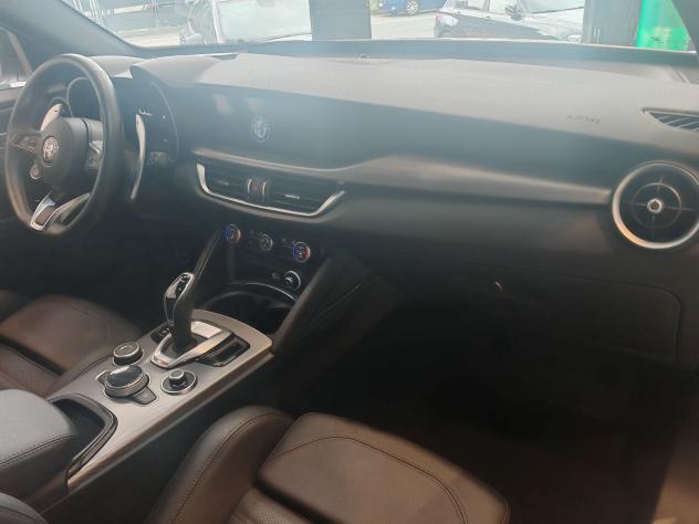 Alfa Romeo Stelvio 2.2 TD 210 CV Veloce AT8 Q4 - Foto 4