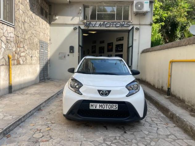 TOYOTA Aygo X 1.0 72 CV Active rif. 23972379 - Foto 2