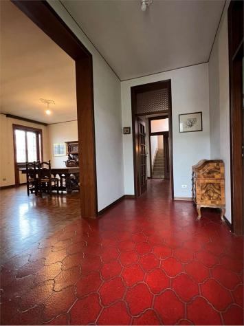 V005342 - ESCLUSIVA VILLA SINGOLA CON AMPIO GIARDINO PRIVATO - Foto 4