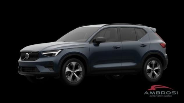 VOLVO XC40 B3 Mild hybrid Benzina Plus Dark rif. 23849993