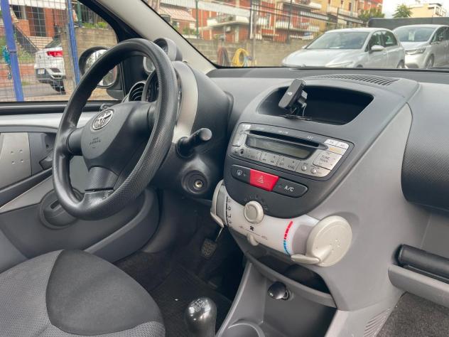 Toyota Aygo 1.0 12V VVT-i 5 porte - Foto 5