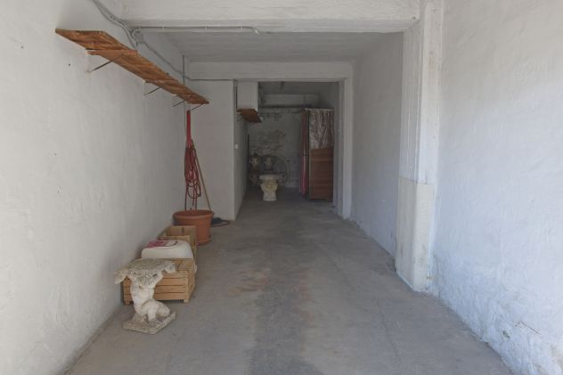 GARAGE in Vendita a Fermo Viale XXV Aprile, 38 € 15.000 20 m - Foto 2