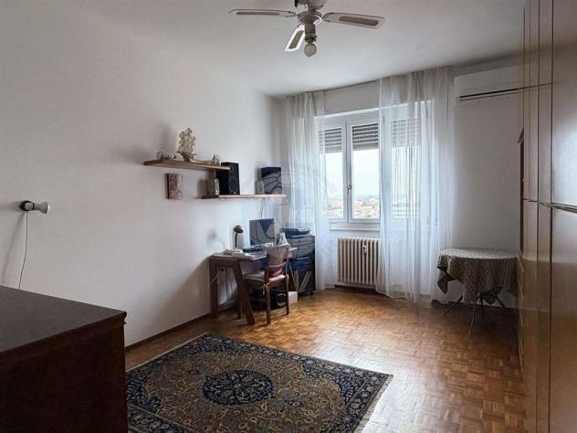 Ampio trilocale all’ottavo piano con tripla esposizione - Foto 17