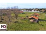 FABBRICATO GREZZO CON AMPIO TERRENO - FRONTE DOMITIANA - RIF. V2556