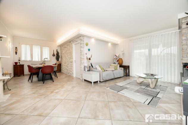 VAPRIO - 3 LOCALI CON TERRAZZO, CANTINA E BOX - TRASFORMABILE IN 4 LOCALI
Zona residenziale Vaprio Sud, in recente mini palazzina di sole 3 unità abit - Foto 4