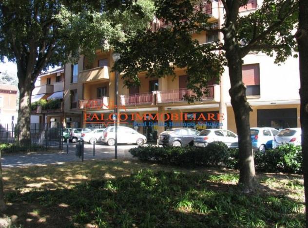 TREZZO SULL'ADDA, CENTRO - VENDESI IMMOBILE A REDDITO 9% 8 LUCI ANGOLARE - Foto 3