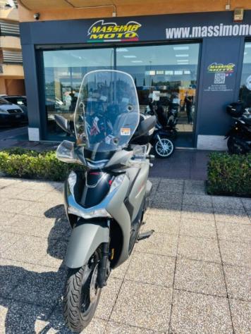 HONDA SH 150 SPORT PASSAGGIO E TAGLIANDO INCLUSO MINI RATE rif. 24114077 - Foto 4