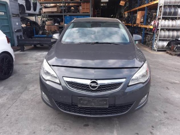 Ricambi vari Opel Astra J 1.7 CDTI del 2010 - Foto 4