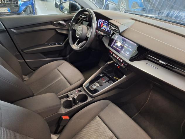Audi A3 Sportback 30 g-tron S tronic Business Advanced - Foto 9