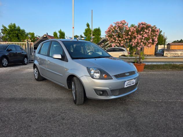 Ford Fiesta 1.2 16V 5p. Titanium - Foto 3