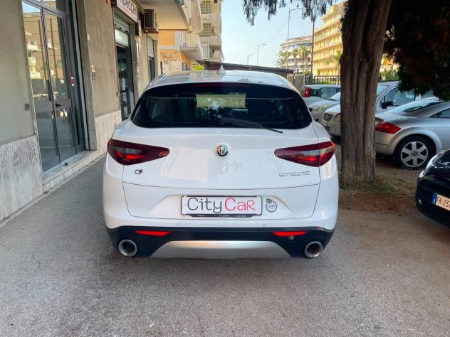 Alfa Romeo Stelvio 2.2 Turbodiesel 210 CV AT8 Q4 Business - Foto 6