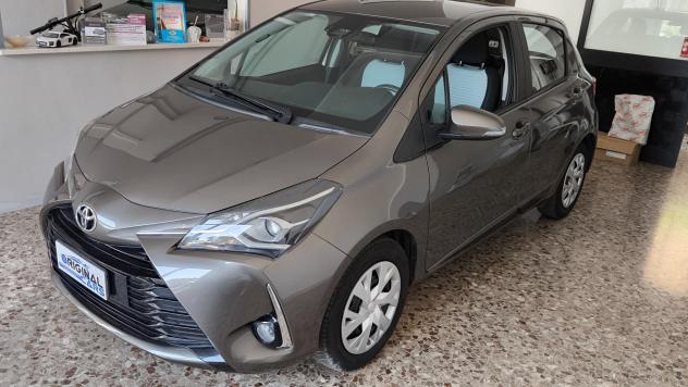 Toyota Yaris 1.0 5 porte Lounge - Foto 4