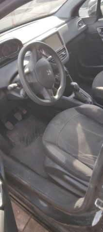 Peugeot 208 1.0 Benzina con 95000km unica proprietaria - Foto 4