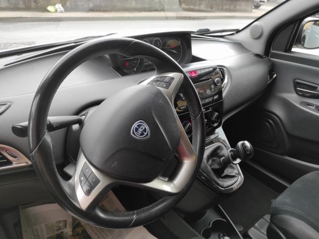 Lancia Ypsilon 2016 0.9 TwinAir Benzina metano LEGA SENSORI BLUETOOTH - Foto 10