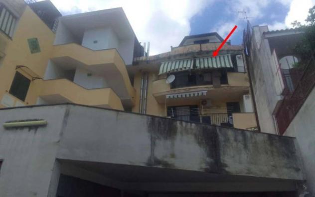 Immobile in asta di 107 m² con più di 5 locali e box auto in vendita a Castello di Cisterna - Foto 2