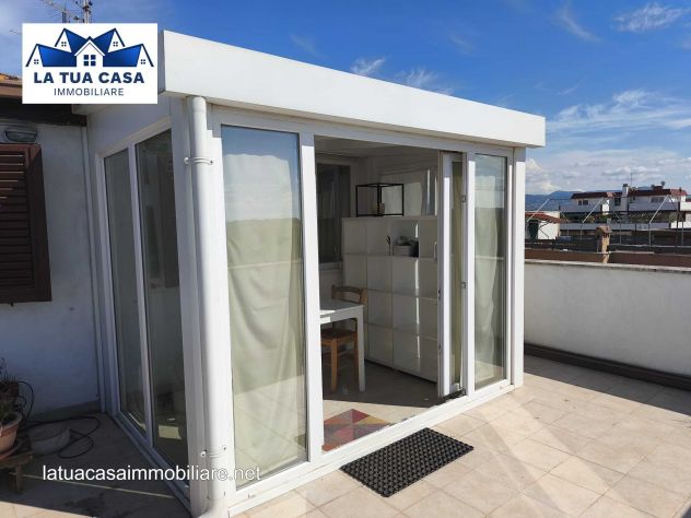 VIA PIO JORIS ATTICO CON AMPIA TERRAZZA di 50 MQ - Foto 3