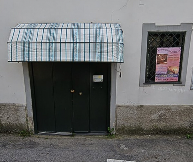 1 Vetrina in vendita a Cava de' Tirreni