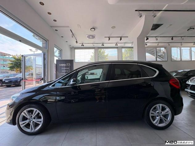 BMW - Serie 2 - 218d Active Tourer Advantage - Foto 8