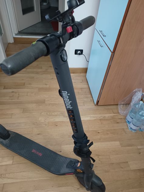 Monopattino Segway Ninebot E25E - Foto 2