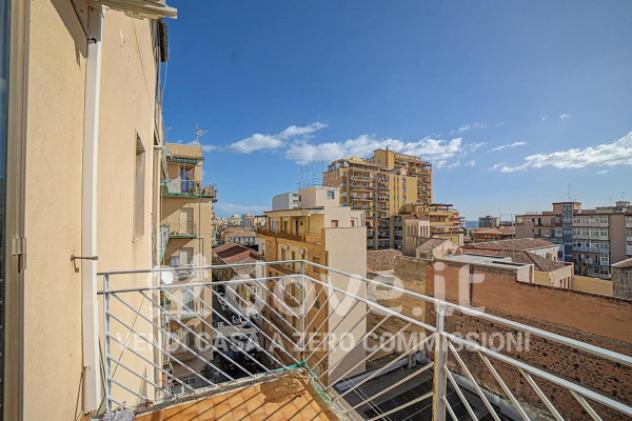Appartamento di 120 m² con 5 locali in vendita a Catania