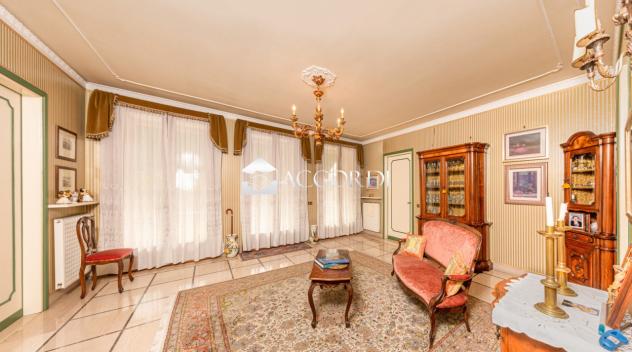 VILLA di 21 vani e di 800 mq (POSSAGNO) rif. DG206AB - Foto 15