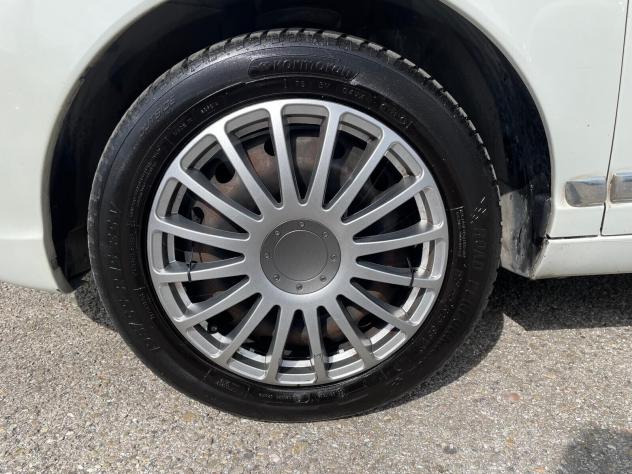 Lancia Ypsilon 1.3 MJT 75 CV Platino - Foto 8