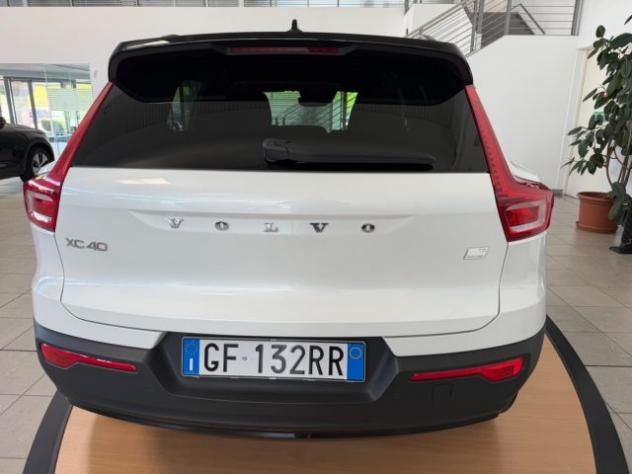 VOLVO XC40 T5 Recharge Plug-in Hybrid R-design rif. 23388687 - Foto 5