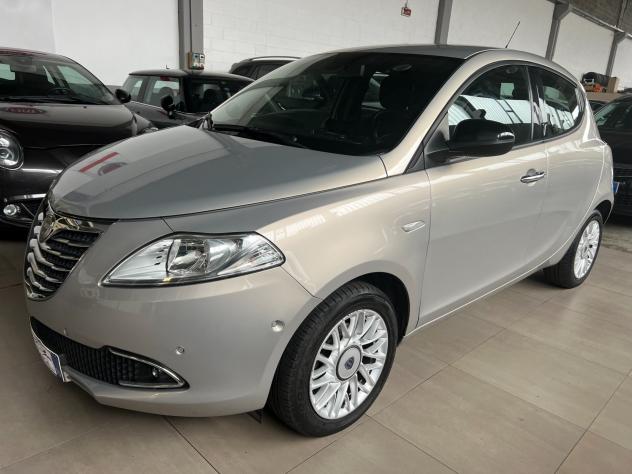 Lancia Ypsilon 1.2 69 CV 5 porte Gold