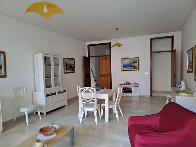 Quadrivani in zona residenziale con garage.Rif:VR240 - Foto 4