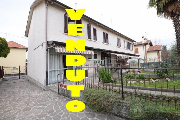 VILLA di 3 vani e di 104 mq (CAVENAGO DI BRIANZA) rif. IGC VILLA 150 CAVENAGO
