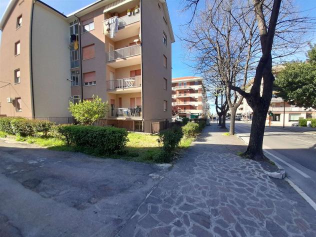 Appartamento in Vendita in zona SEMICENTRO - Foto 2