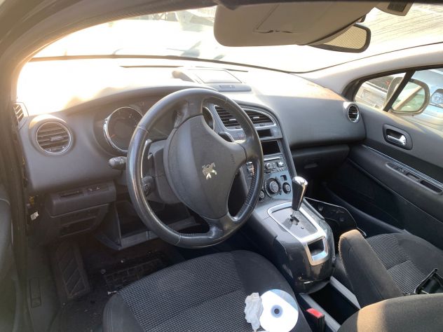 Ricambi Peugeot 5008 2011 1.6 hdi - Foto 6