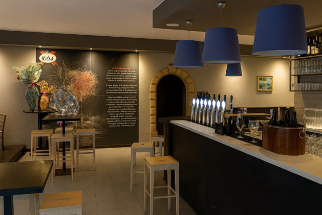 negozio in vendita a Revine Lago in zona Lago