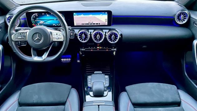 MERCEDES-BENZ CLASSE A250 2.0 PREMIUM 4-MATIC 224CV - ALCANTARA, SEDILI RISCALDABILI, PACCHETTO LUCI - Foto 9