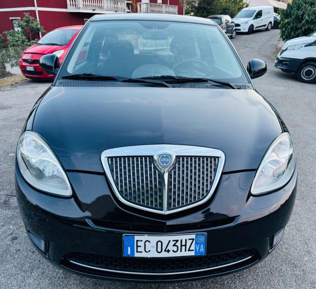 Lancia Ypsilon 1.2 Versus - Foto 3