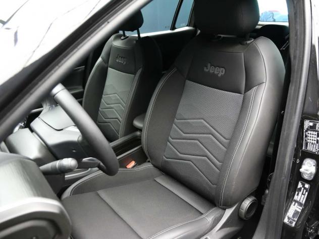 Jeep Avenger 1.2 Turbo Altitude LED ACC KEYLESS - Foto 10
