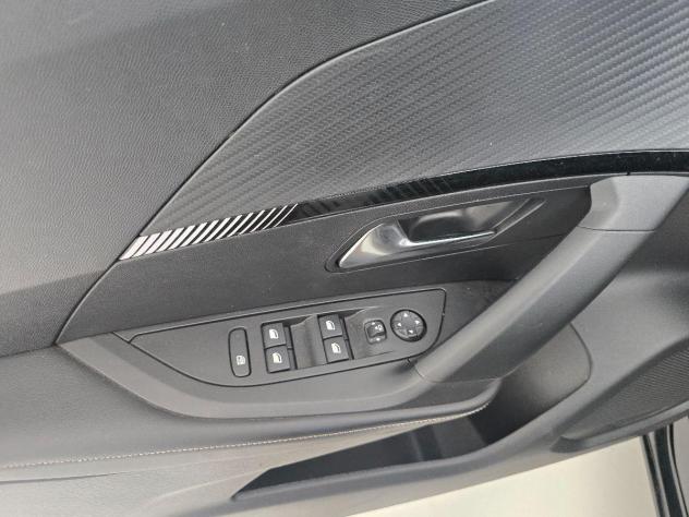 PEUGEOT - 2008 1.5 bluehdi Allure 130cv eat8##RETROCAMERA ANTERIORE/POSTERIORE! - Foto 10
