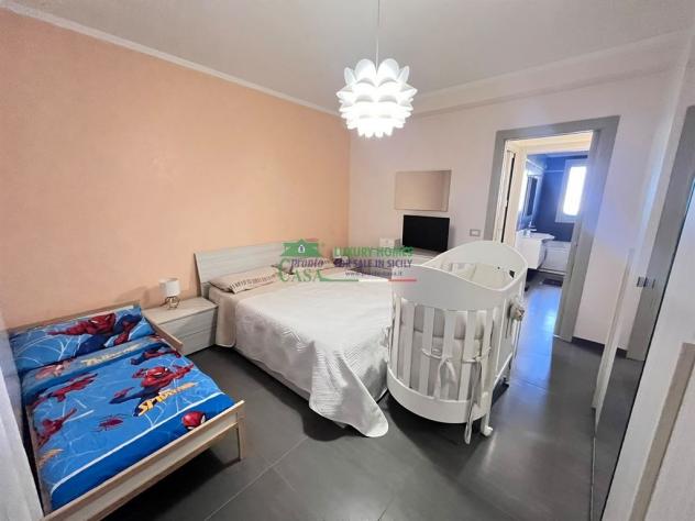 Rif: 2762 - COMISO – Appartamento rifinito su due livelli con ampia veranda e garage, zona Carabinieri - Foto 11