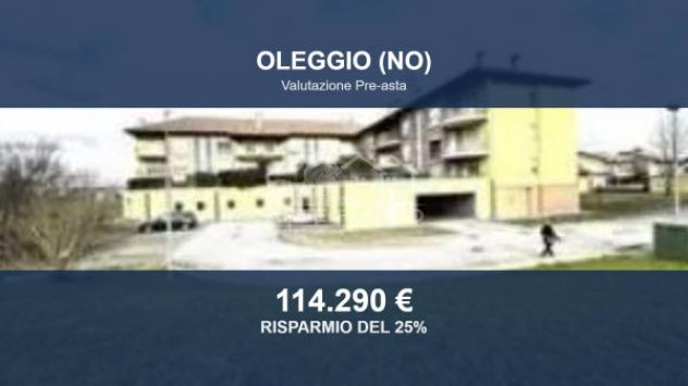 Immobile in asta di 125 m², box auto doppio in vendita a Oleggio
