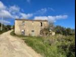 Casale vista golfo di Casal Velino con terreno di mq 8.516
