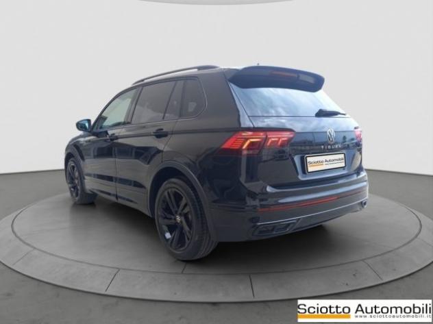 VOLKSWAGEN Tiguan 2.0 TDI 150 CV SCR DSG R-Line rif. 22799912 - Foto 4