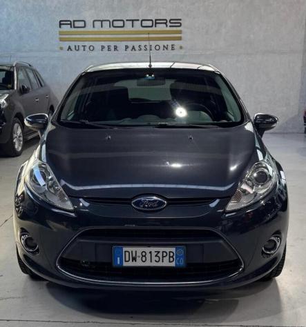 Ford Fiesta Titanium benzina Neopatentati - Foto 2