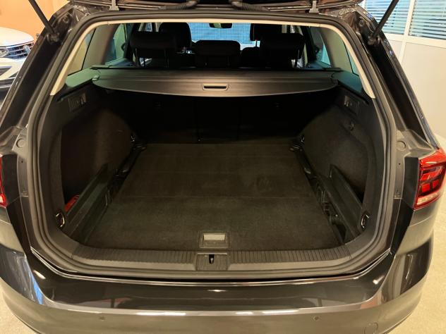 Volkswagen Passat Variant 2.0 TDI SCR EVO DSG - Foto 10