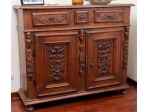 Credenza in legno intagliato