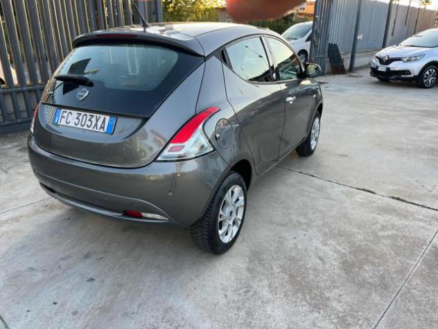 LANCIA Ypsilon 0.9 TwinAir 85 CV 5 porte Metano Ecochic Platinum rif. 23193465 - Foto 4